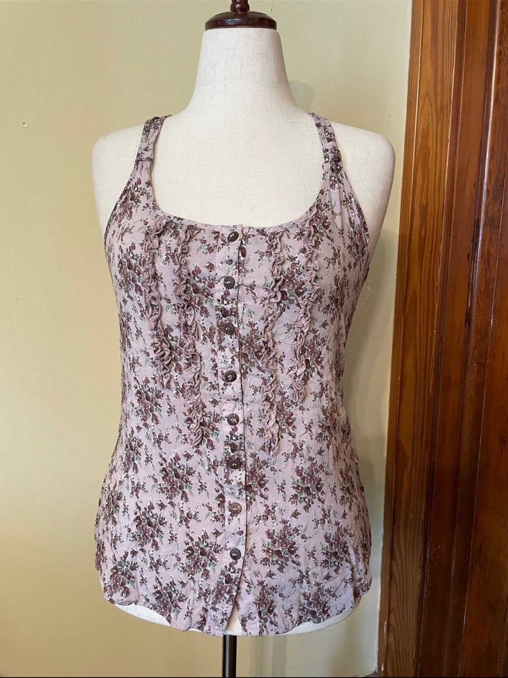 Mine Lilac Floral Button-Front Tank Top with Ruffle Trim